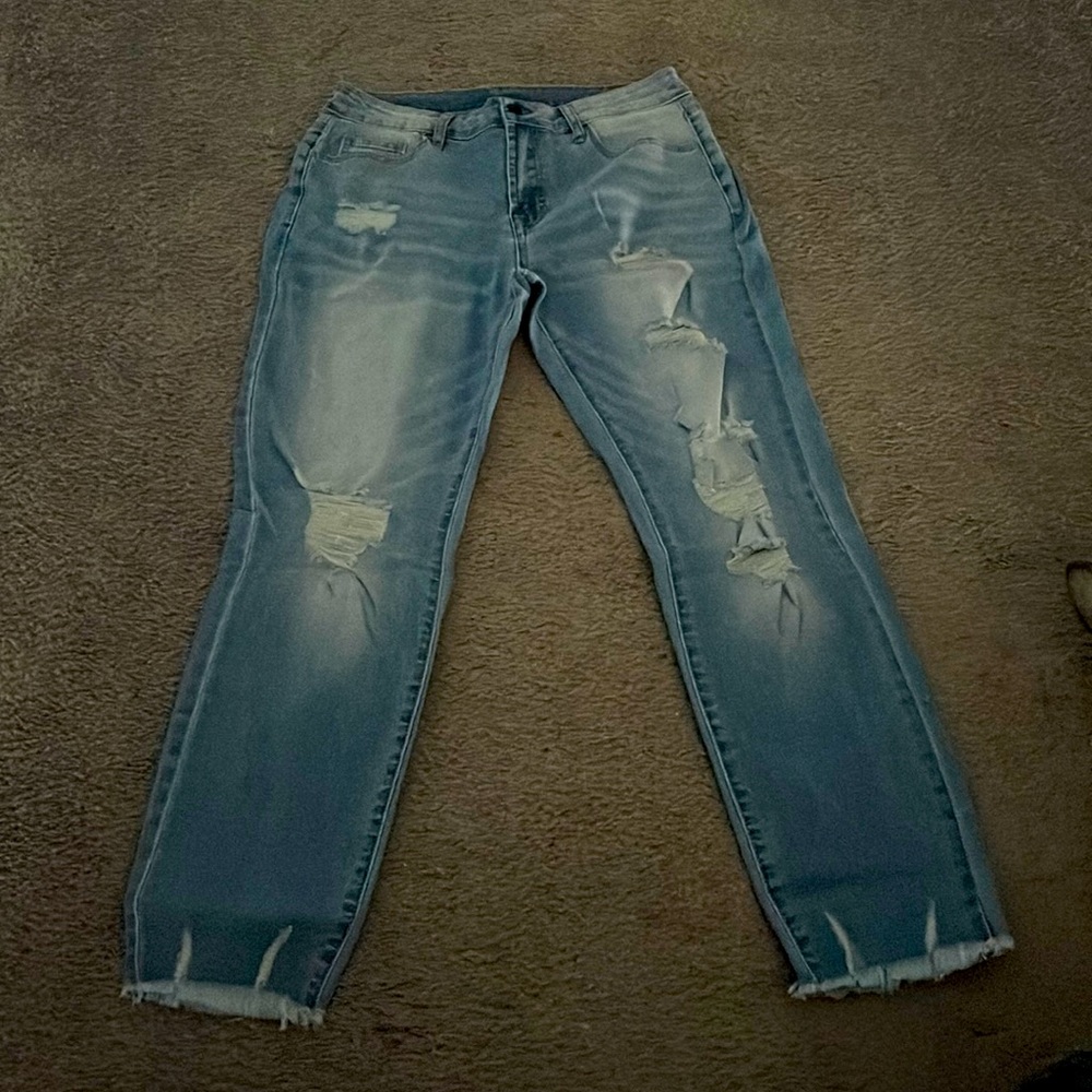 Distressed jeans size Medium (4)
